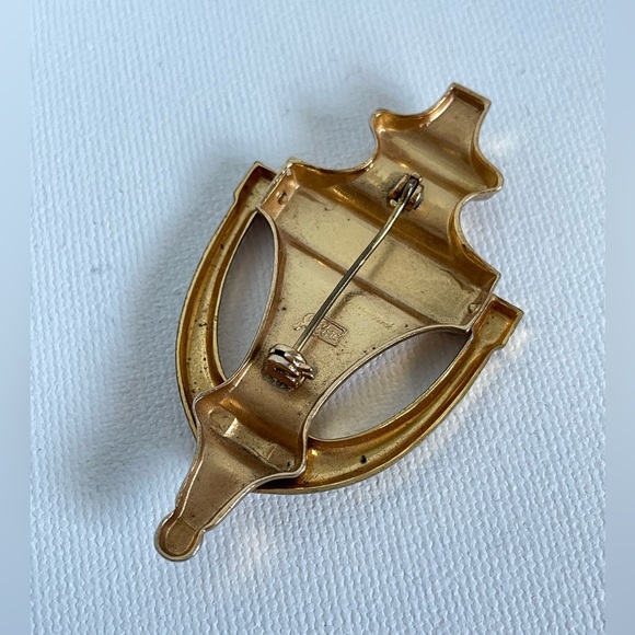 Vintage Coro Pegasus brooch